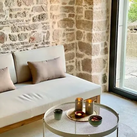 Kapela * Zlarin